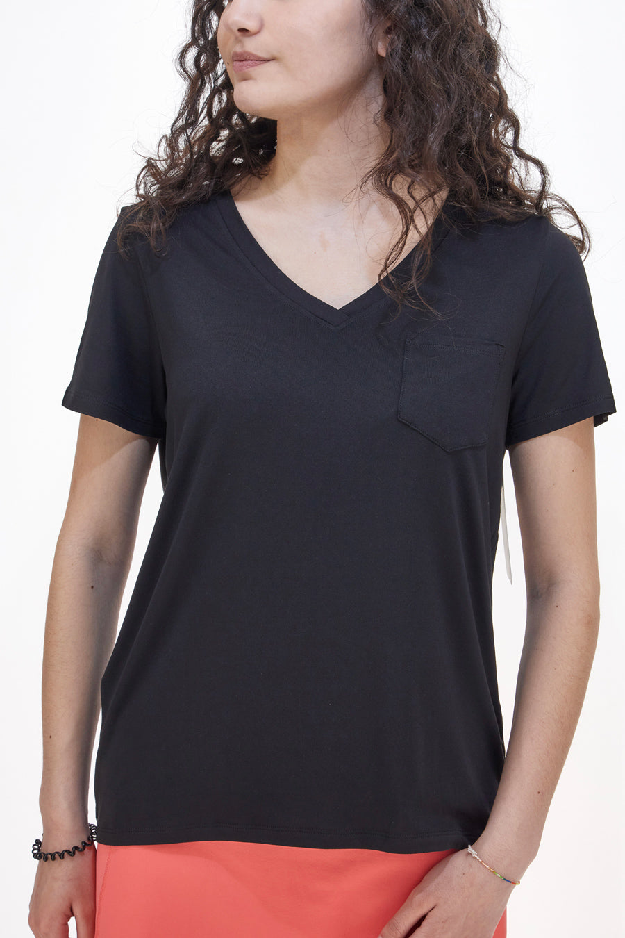 T-shirt Skechers Godri Serene V-Neck Tee Nera