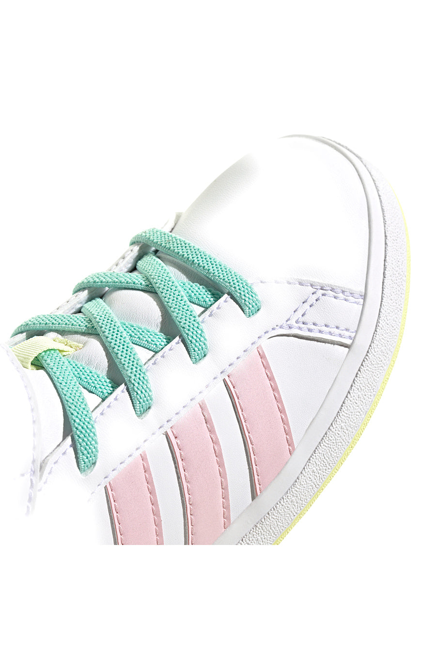 SNEAKERS MID-CUT BIANCHE CON DETTAGLI COLORATI ADIDAS GRAND COURT MID K